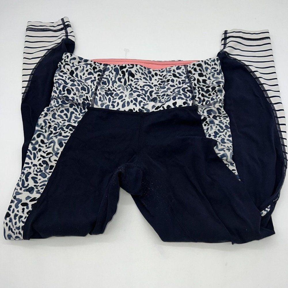 Small Athleta Salutations Stash Pocket 7/8 Leggings Blue Cheetah Stripes Women's